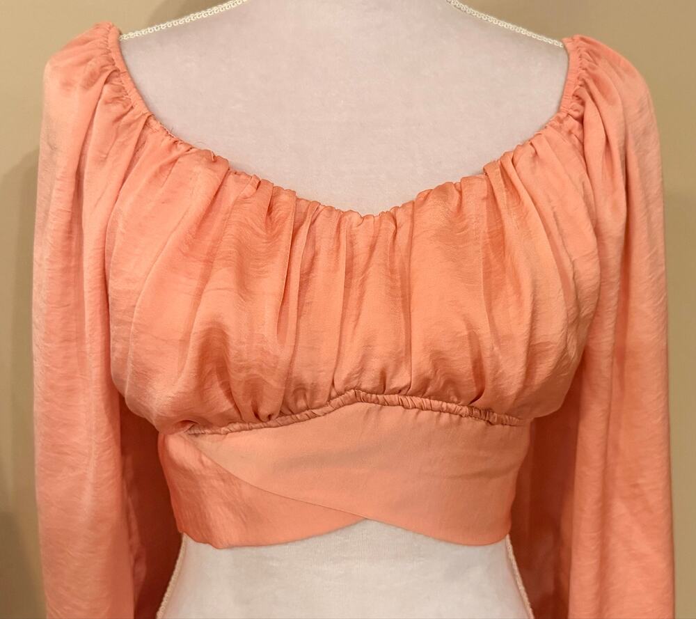 Windsor Crop Top L Large Peach Coral Satin Long Sleeve Tie Back Ruched Blouse